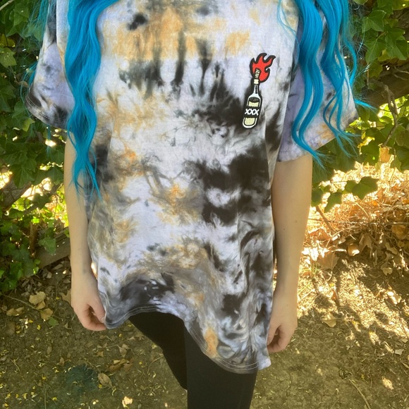 𝚆𝚑𝚊𝚝𝚜 𝚢𝚘𝚞𝚛 𝚙𝚘𝚒𝚜𝚘𝚗?🧡🖤 - Picture 6 of 9